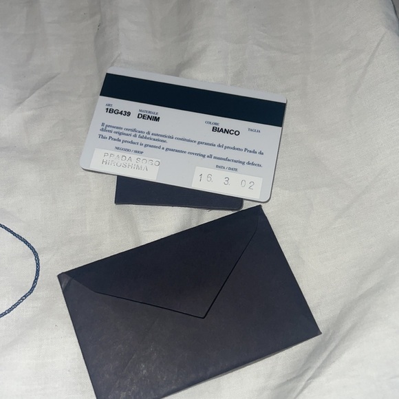 Authentic Prada Canapa - Picture 17 of 17